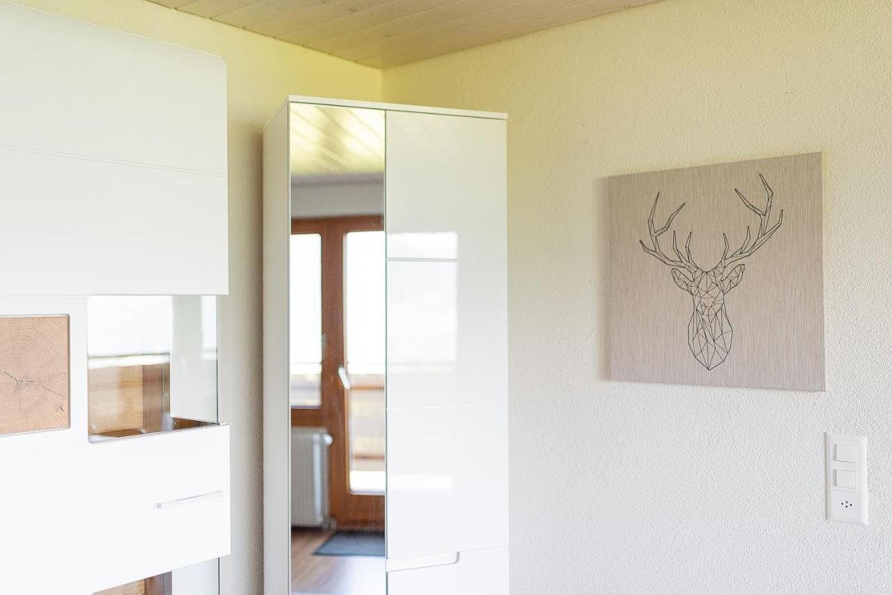 Aparthotel-Almgasthaus Gemsli - A Bisal Oesterreich Ueberm Schweizer Rheintal Sevelen Esterno foto