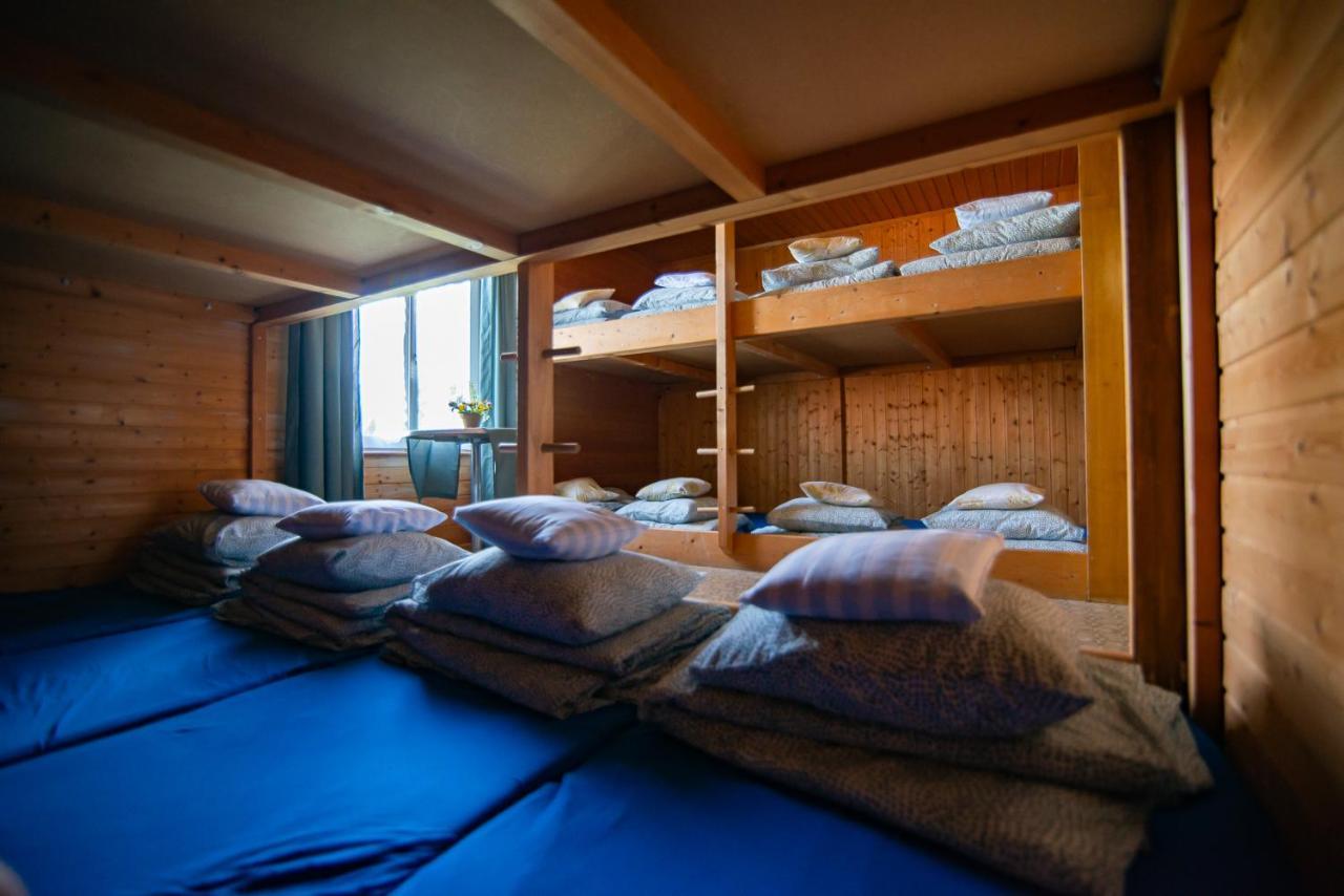 Aparthotel-Almgasthaus Gemsli - A Bisal Oesterreich Ueberm Schweizer Rheintal Sevelen Esterno foto