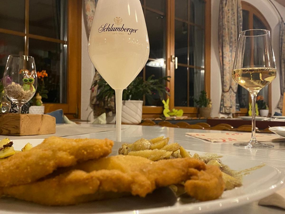 Aparthotel-Almgasthaus Gemsli - A Bisal Oesterreich Ueberm Schweizer Rheintal Sevelen Esterno foto