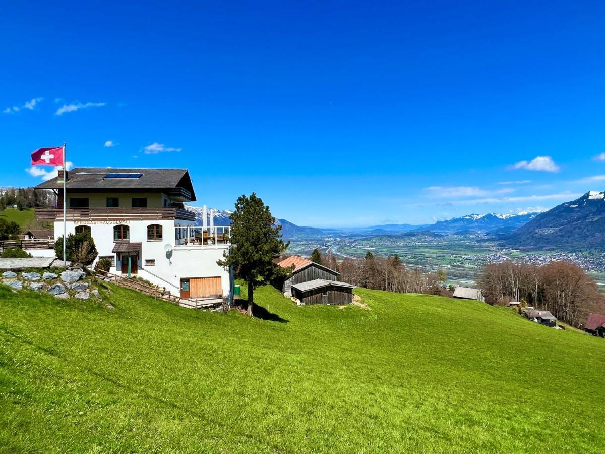 Aparthotel-Almgasthaus Gemsli - A Bisal Oesterreich Ueberm Schweizer Rheintal Sevelen Esterno foto