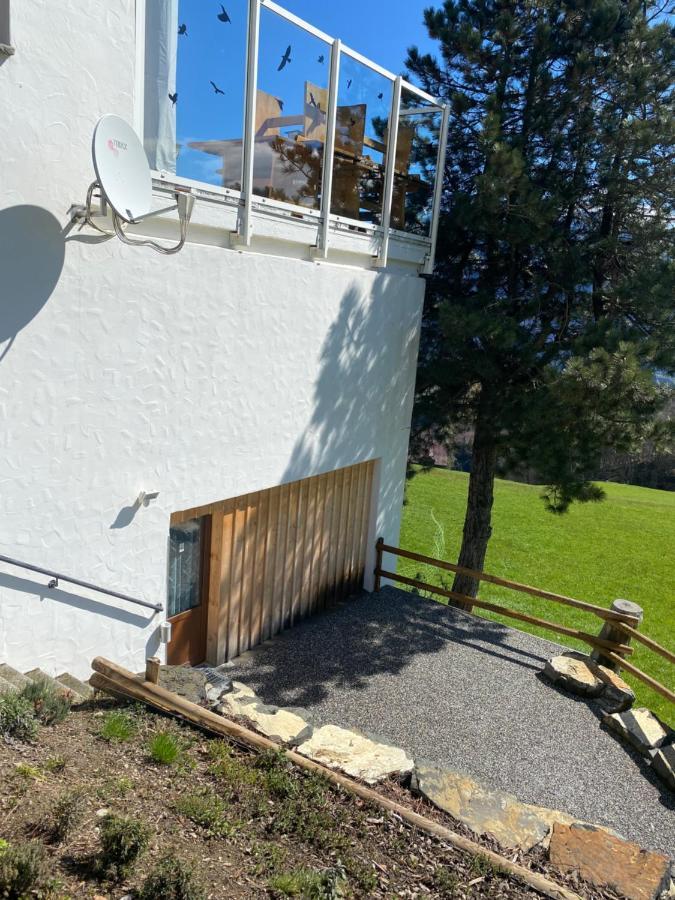 Aparthotel-Almgasthaus Gemsli - A Bisal Oesterreich Ueberm Schweizer Rheintal Sevelen Esterno foto